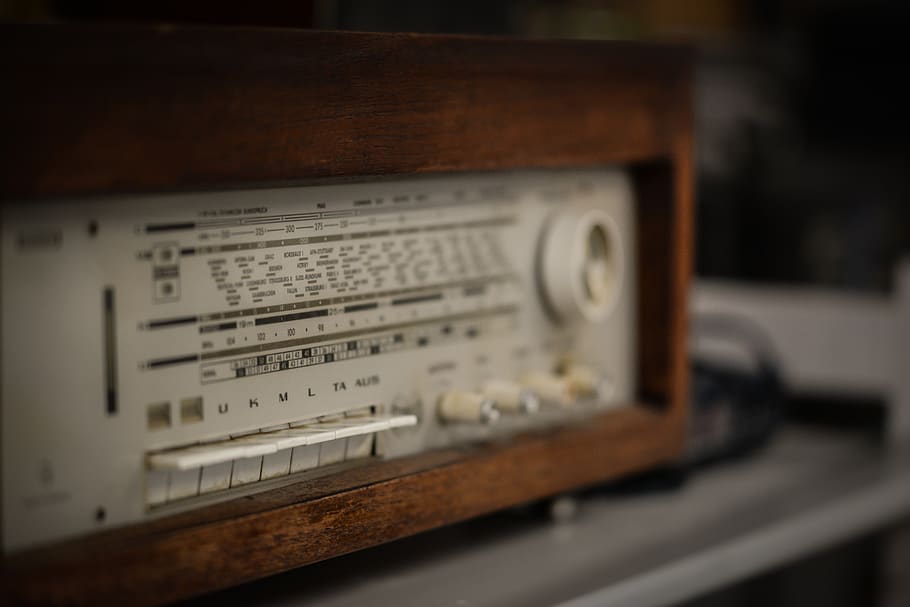 rádio, vintage, retrô, velho, estilo, nostalgia, entretenimento, notícias, transmissão, som