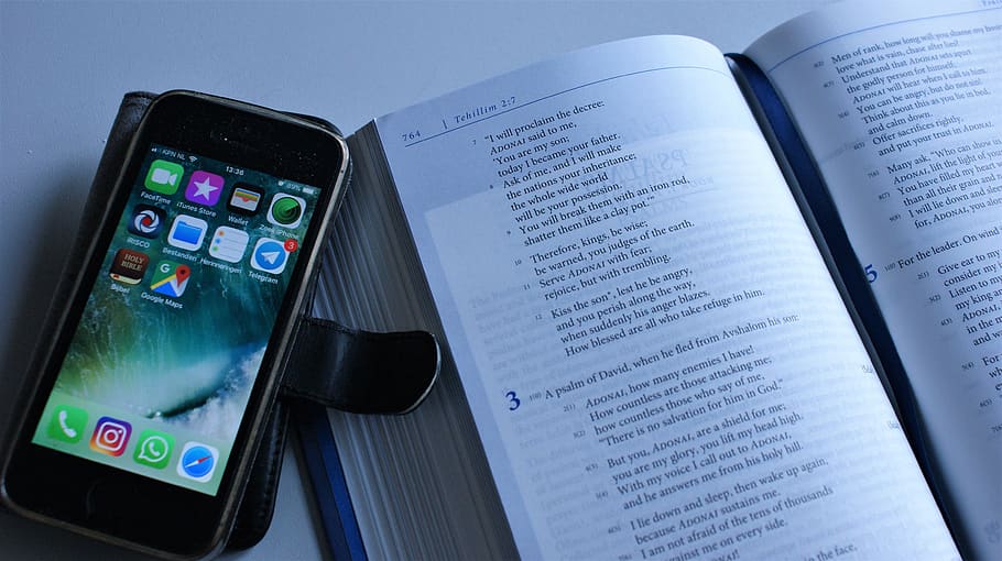 distraction, study, book, telephone, internet, wi-fi, read ribbon, tehillim, technology, bible
