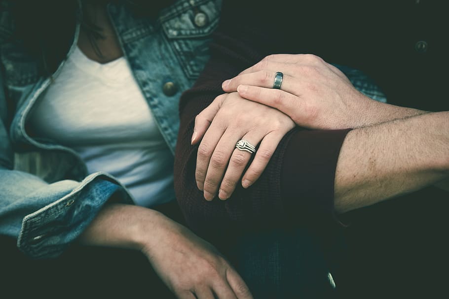 pasangan, cinta, orang, pria, wanita, cincin, pernikahan, berpegangan tangan, dekat, tangan manusia