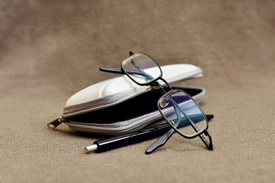 eyeglasses, glasses, pen, black pen, ballpoint pen, eyeglass cases, frame, style, spectacles, reading glasses