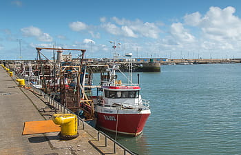 harbour-boat-port-water-royalty-free-thumbnail.jpg