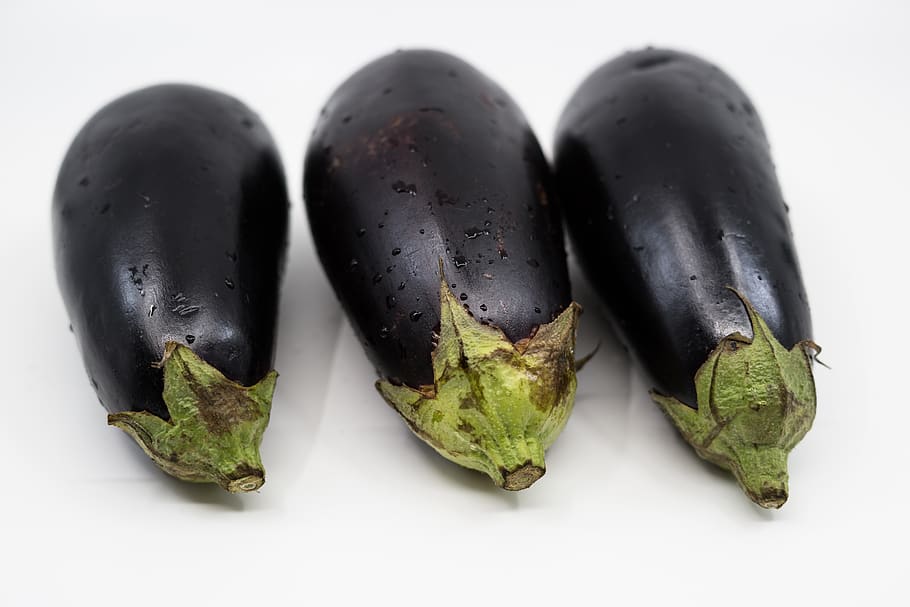 eggplant, vegetable, fruit, violet, purple, cook, eat, food, raw, aubergine