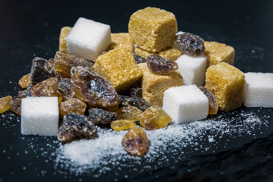 sugar, sugar lumps, granulated sugar, sweeteners, household sugar, sugar cube, sweet, calories, cane sugar, carbohydrates