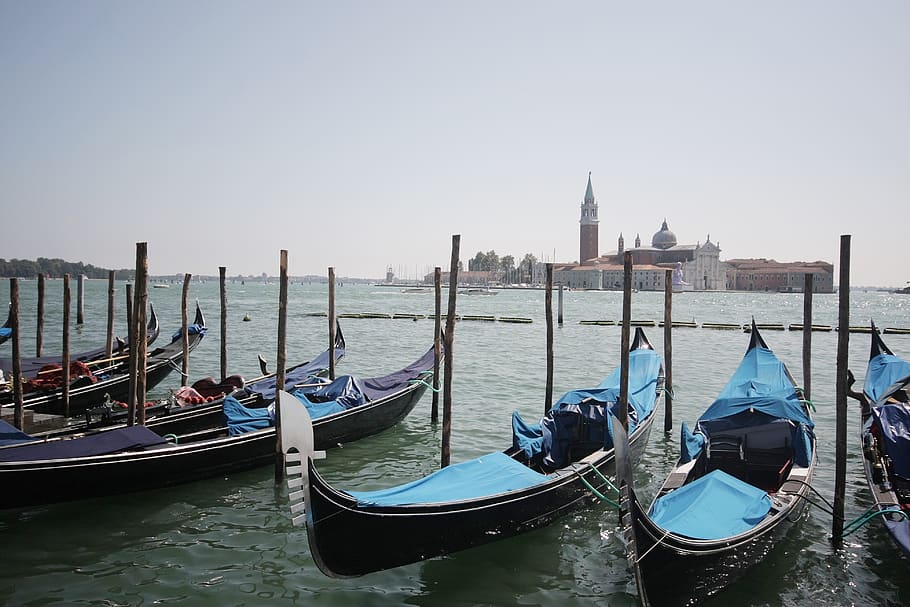 venezia, boats, venice, italy, gondola, water, travel, europe, city, tourism