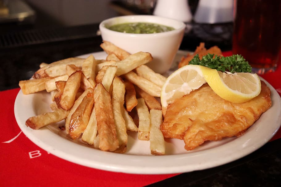 food, fish, chips, fish and chips, plate, restaurant, dinner, eat, dish, english