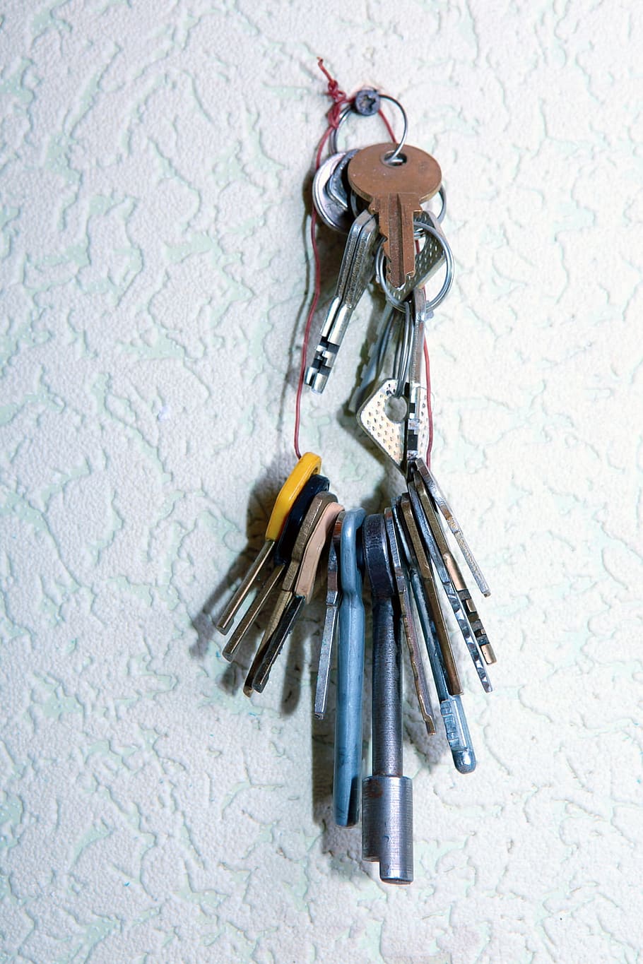 keys, key, metal, high angle view, still life, close-up, outdoors, directly above, protection, key ring