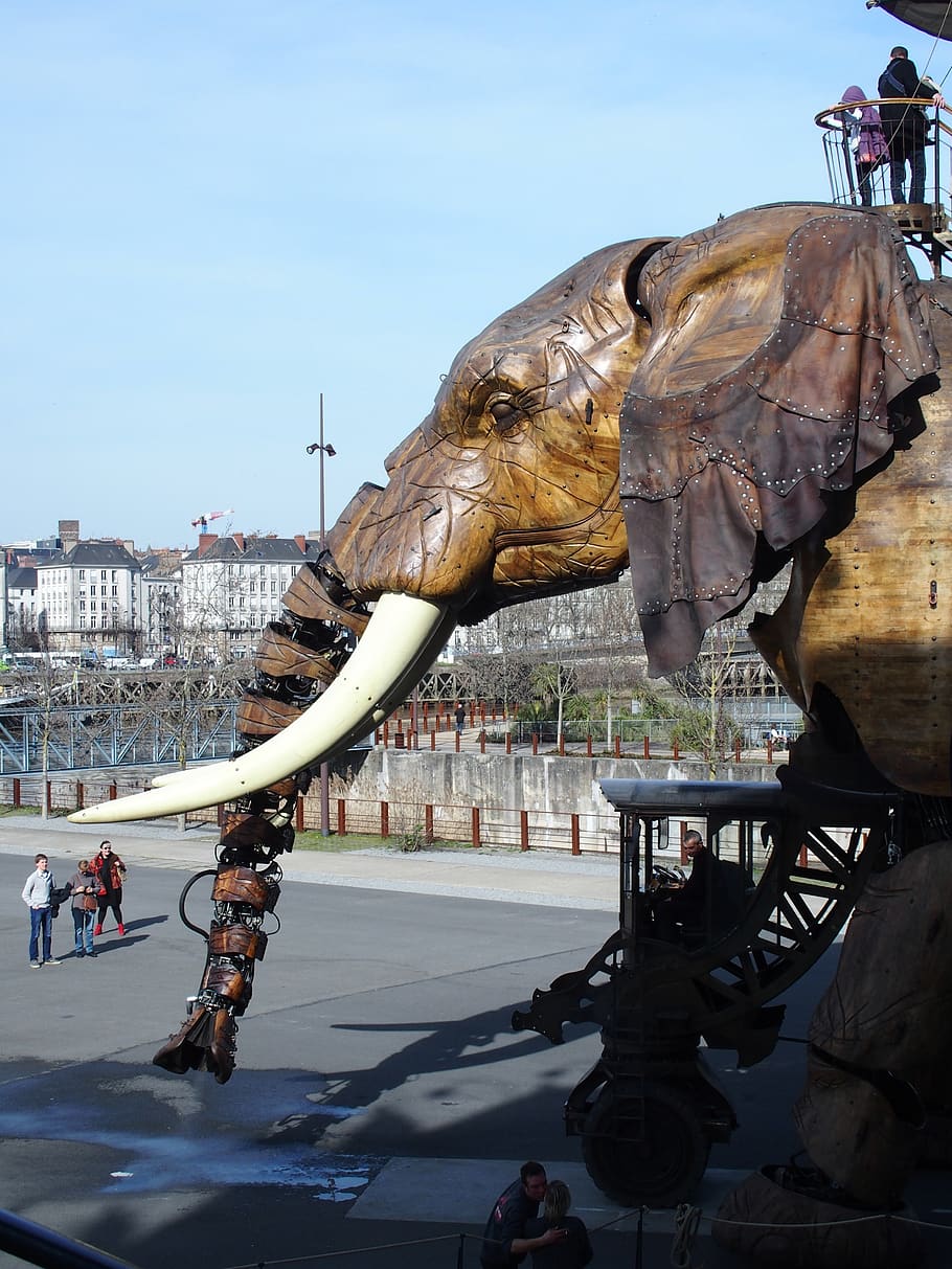 nantes, sculpture, wood, attraction, architecture, representation, sky, art and craft, built structure, building exterior