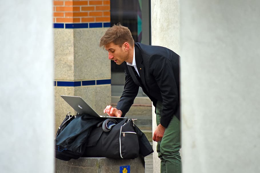 skype, laptop, man, travel, communication, apple, notebook, bag, one person, young adult