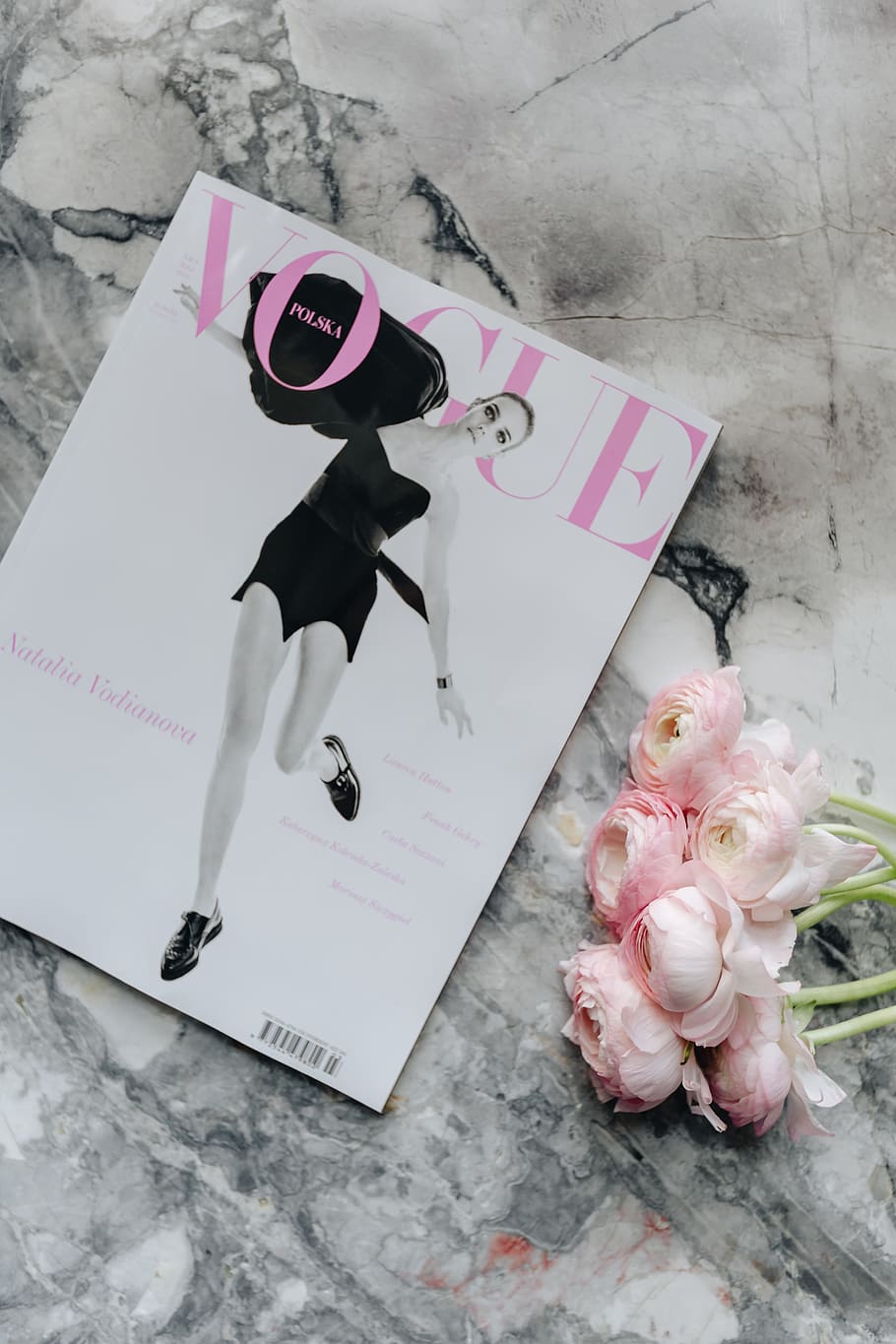 vogue poland 2 2018, &, lovely, buttercup flowers, flora, linda, revista, floral, moda, rosa