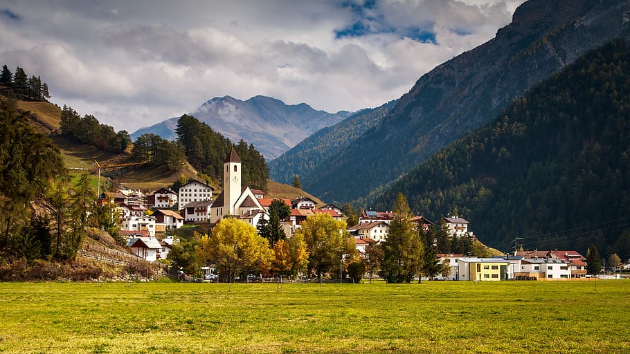 Bergdorf, Reschensee, Outono, Tirol do Sul, Itália, Alpino, Montanhas, Dolomitas, Paisagem, Natureza