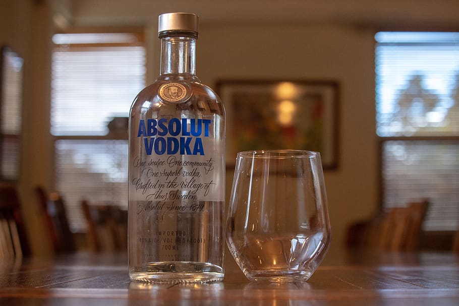 alcohol, vodka, absolute, alcoholic, close up, glass, drink, beverage, container, refreshment
