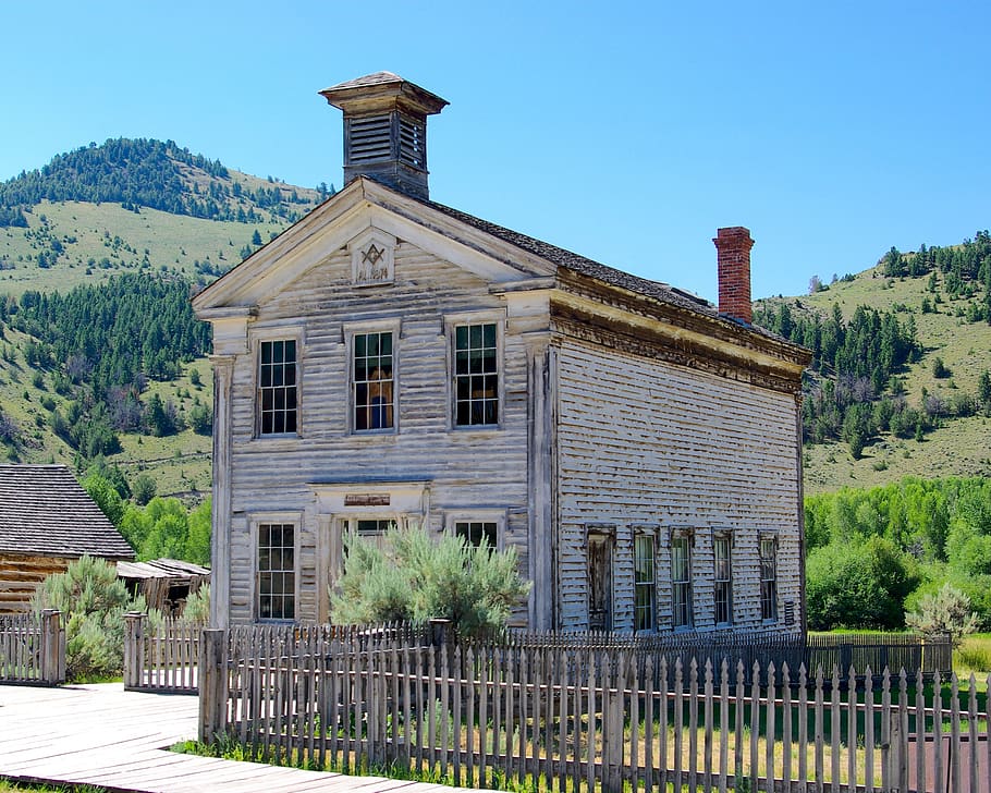 masonic lodge and schoolhouse, montana, bannack, ghost town, old west, america, historic, schoolhouse, vigilante, wild west