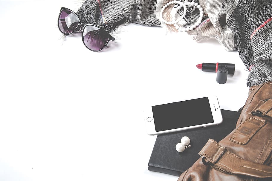 fashion, accessories, lipstick, female, earings, scarf, bag, handbag, mobile phone, device