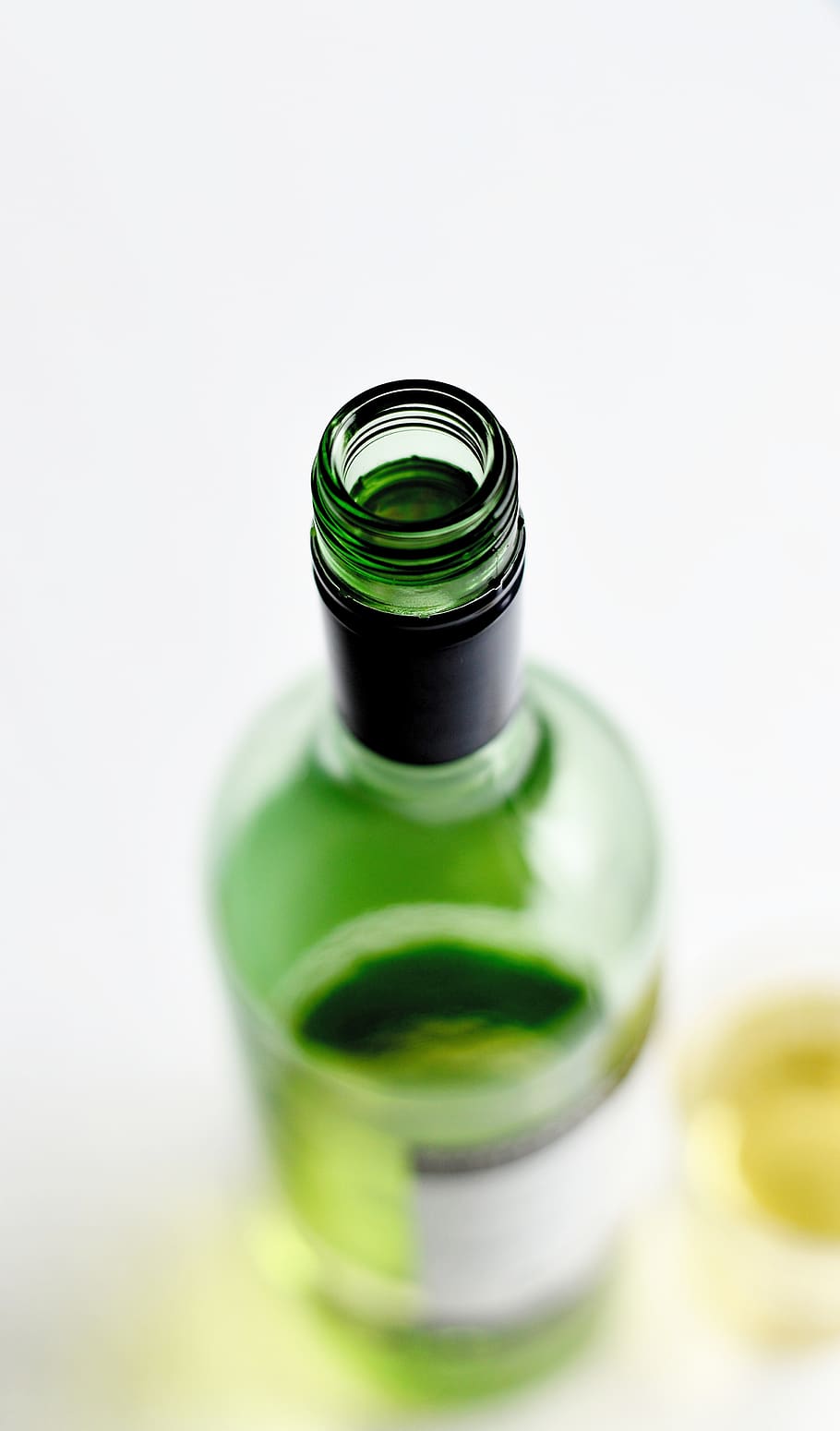 wine bottle, bottleneck, drink, alcohol, white wine, glass, green glass, bottle, wine tasting, screw cap