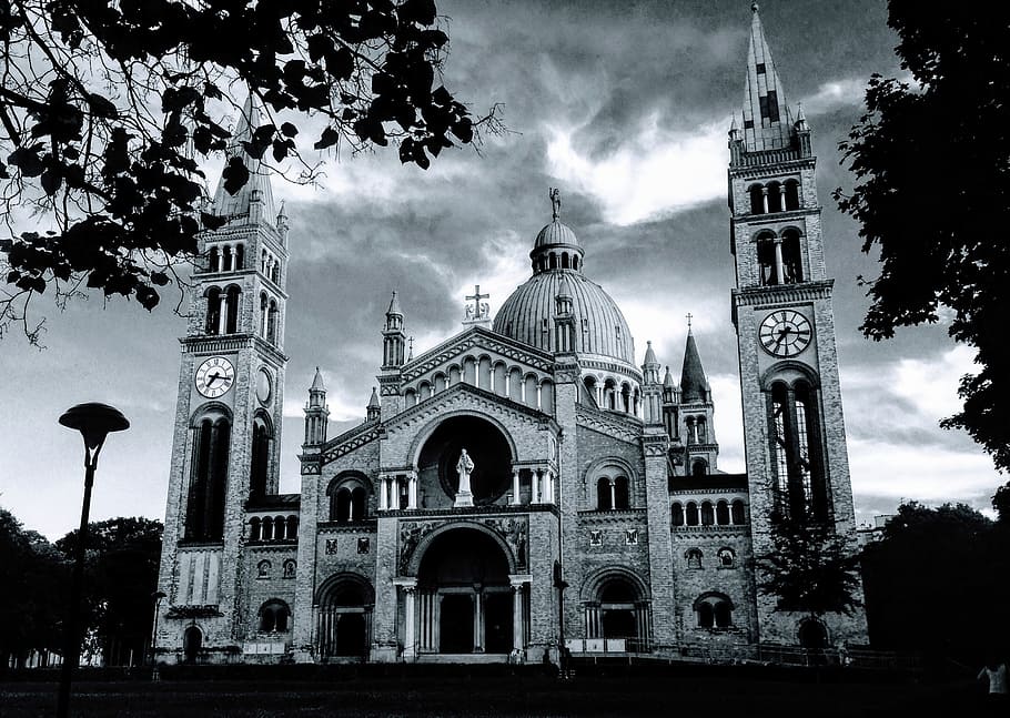 church, cathedral, nature, architecture, grand, black and white, black, white, clouds, dramatic