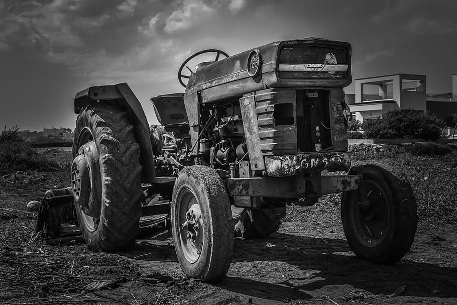 tractor, viejo, oxidado, decadencia, agricultura, máquina, vehículo, antiguo, blanco y negro, cielo