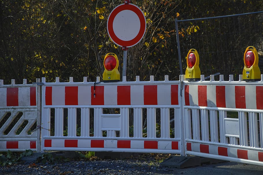 site, barrier, demarcation, warning, road works, yellow, lock, warning light, locked, closed