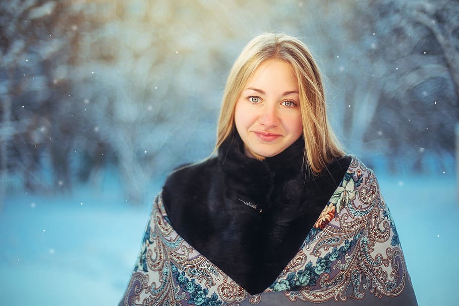invierno, retrato, fríamente, mujer, nieve, mujer rusa, mujer hermosa, adulto joven, belleza, mujeres jóvenes