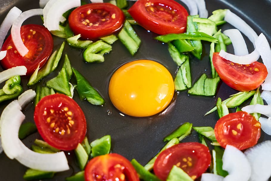 telur, sayur-mayur, tomat, telur dadar, Bawang, makro, sehat, diet, indah, rinci