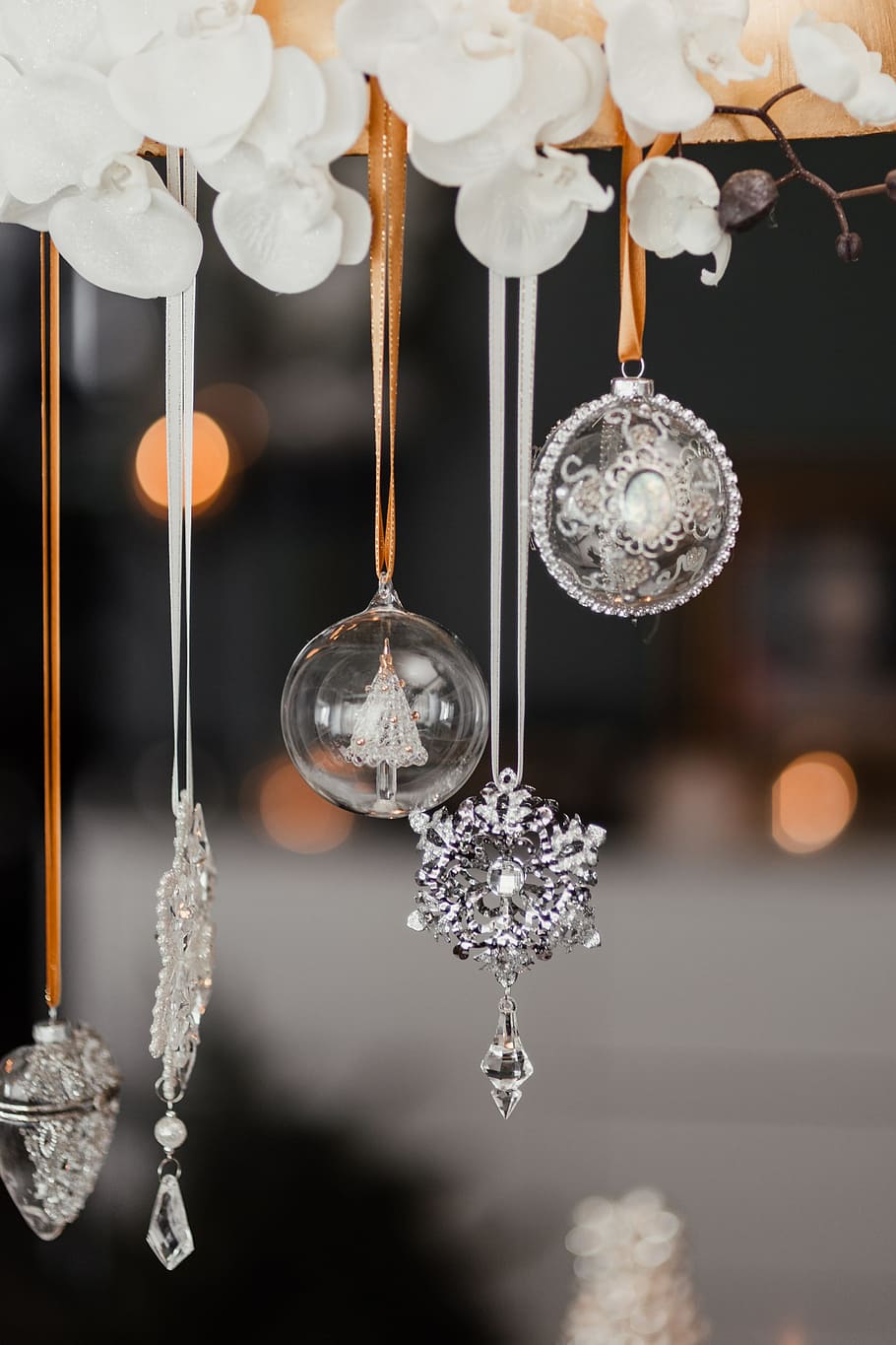 silver christmas decorations, christmas, silver, decorations, xmas, christmas eve, dining, dining room, hanging, decoration