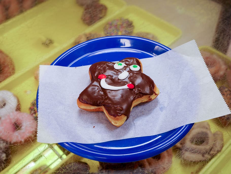smiley, faced, star donut, sitting, blue, plate, bakery, breakfast, calories, chocolate