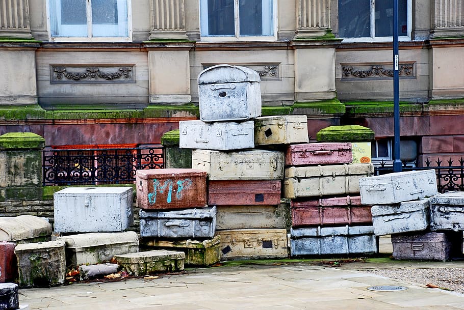 liverpool, suitcase, sculpture, street, city, architecture, monument, monuments, the art of, travel