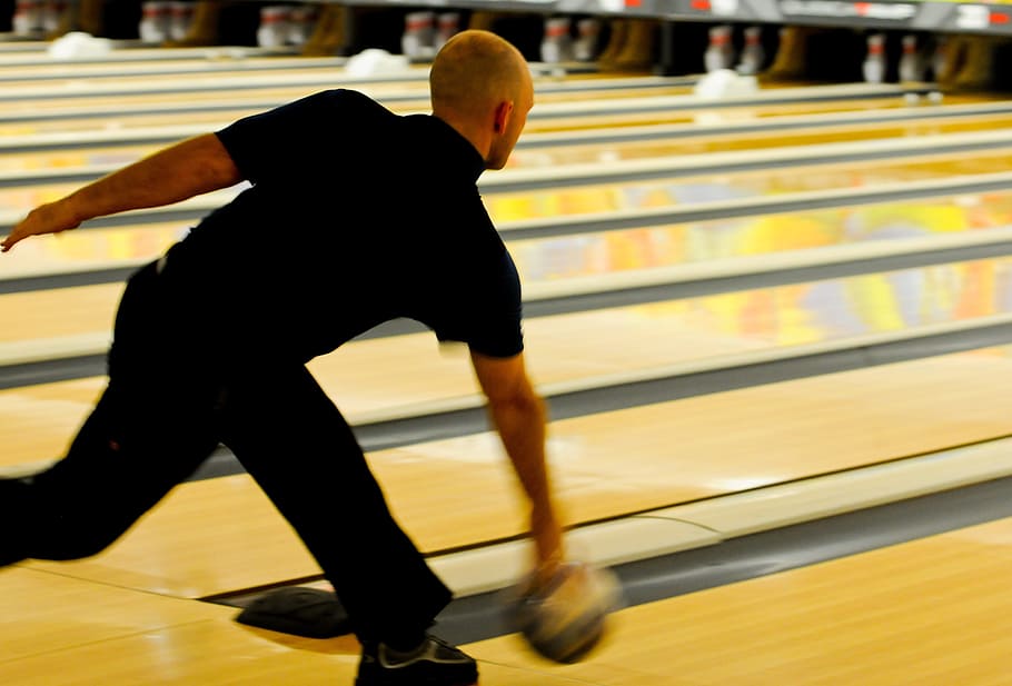 bowling, competition, sport, activity, thrill, alley, human, one person, men, motion