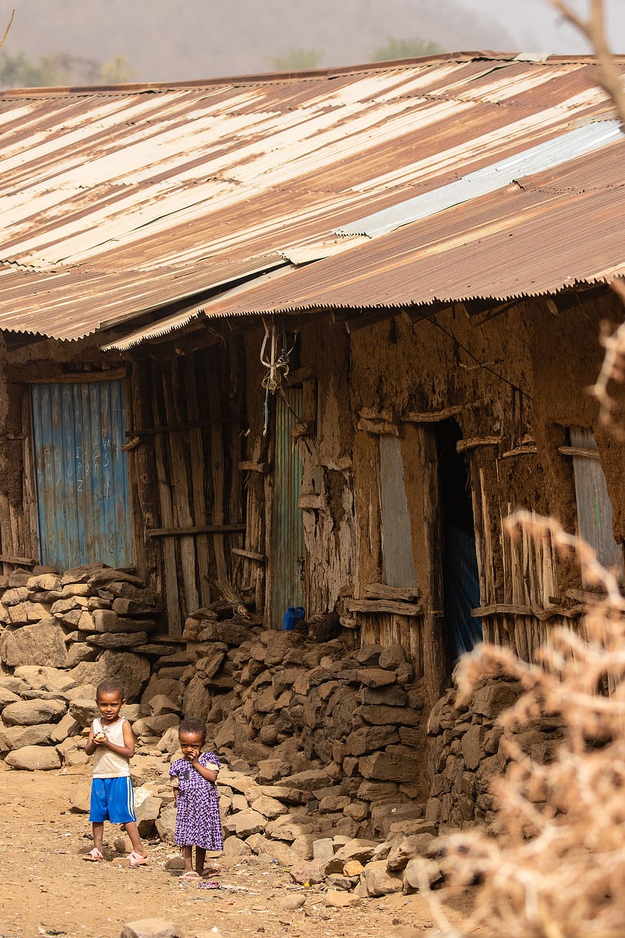 ethiopia, africa, house, residence, poverty, children, girl, culture, land, developing country