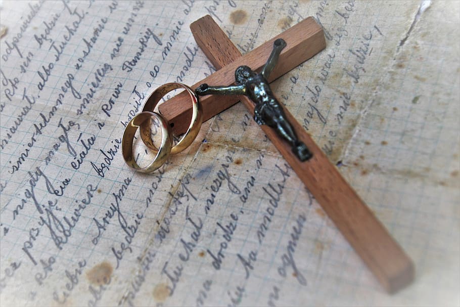 symbol, christ, wedding rings, old letter, rings, marriage, gold, ring, romantic, love