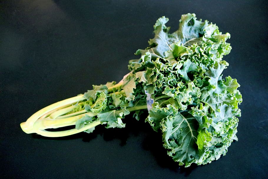 kale, kale bunch, kale leaves, kale greens, greens, natural, nutrition, healthy, vegetarian, food