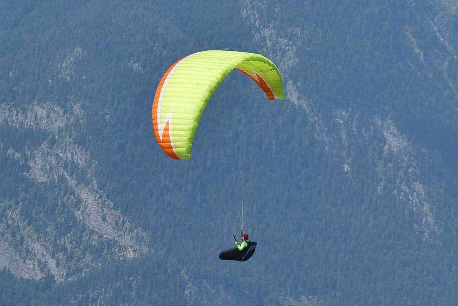 paragliding, austria, mountains, flying, alpine, paraglider, sports, air sports, lake hallstatt, airport