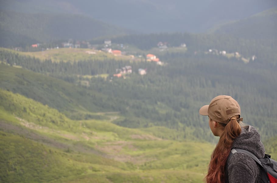 mountains, girl, to look into the distance, mountain forest, landscape, the carpathians, ukraine, vacation, tourism, dom
