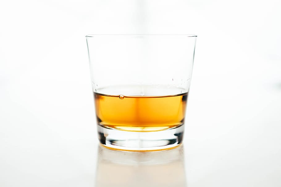 scotch besar, alkohol, minuman, koktail, gelas, minuman keras, scotch, wiski, gelas minum, peralatan rumah tangga