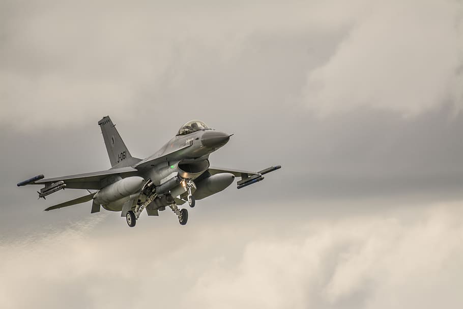 plane, f16, aircraft, jet, aviation, fighter, airshow, fighter jet, falcon, military