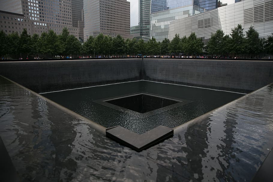 Vista de esquina, fuente, 11 de septiembre memorial, y, museo, nueva, york, 9-11, 9-11-2001, aniversario