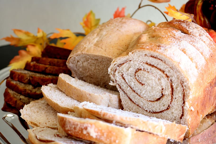 Печеный хлеб. Печеные хлебобулочные изделия. Хлеб наивкуснейший. Вкусный хлеб картинки.