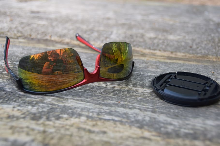 bicycle trip, rest, bike tracks, glasses, sunglasses, fashion, close-up, still life, personal accessory, wood - material