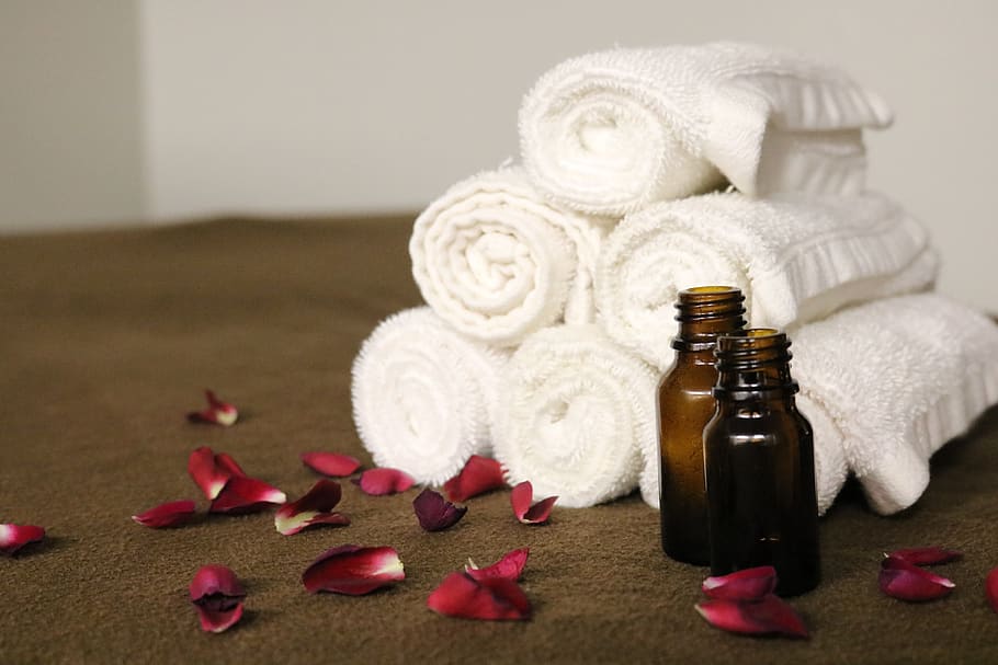 óleos essenciais, spa, bem-estar, massagem, relaxamento, terapia, óleo, essencial, naturais, ervas