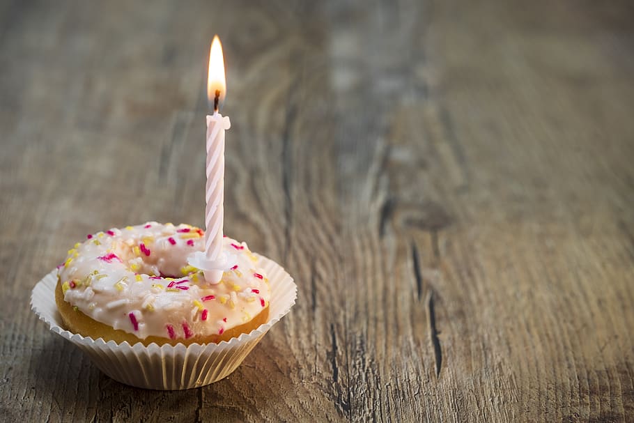 rosquinha, bolo, aniversário, vela, doce, doçura, mordidela, açúcar, mapa, cartão de aniversário