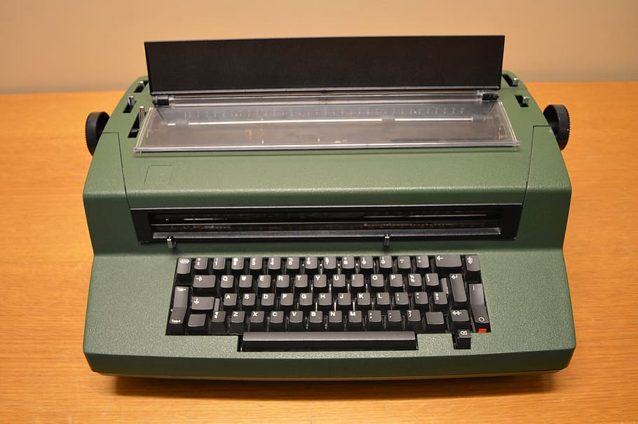 typewriter, typing, old typewriter, vintage, retro, journalist, nostalgia, publish, writing, author