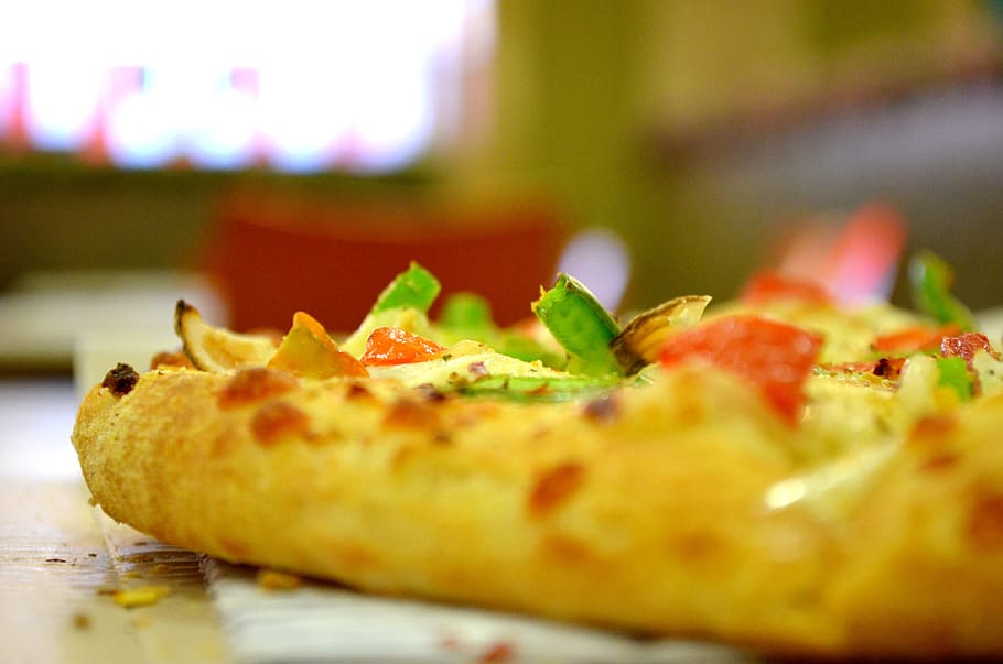 pizza keju sayur, makanan, restoran, makanan dan minuman, kesegaran, fokus selektif, close-up, tidak ada orang, di dalam ruangan, makanan Meksiko