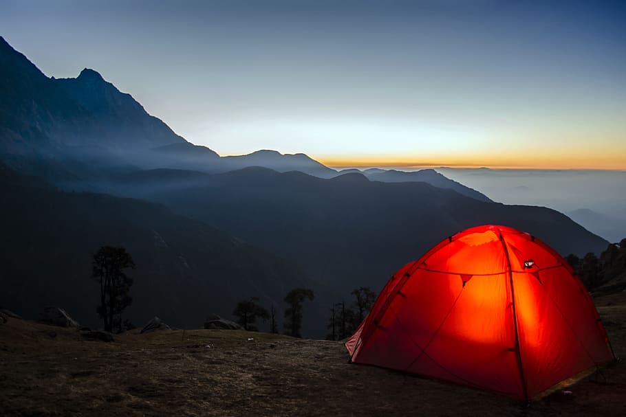 acampamento de montanha, paisagem, aventura, acampamento, HD Wallpaper, barraca, tendas, montanha, cadeia de montanhas, céu