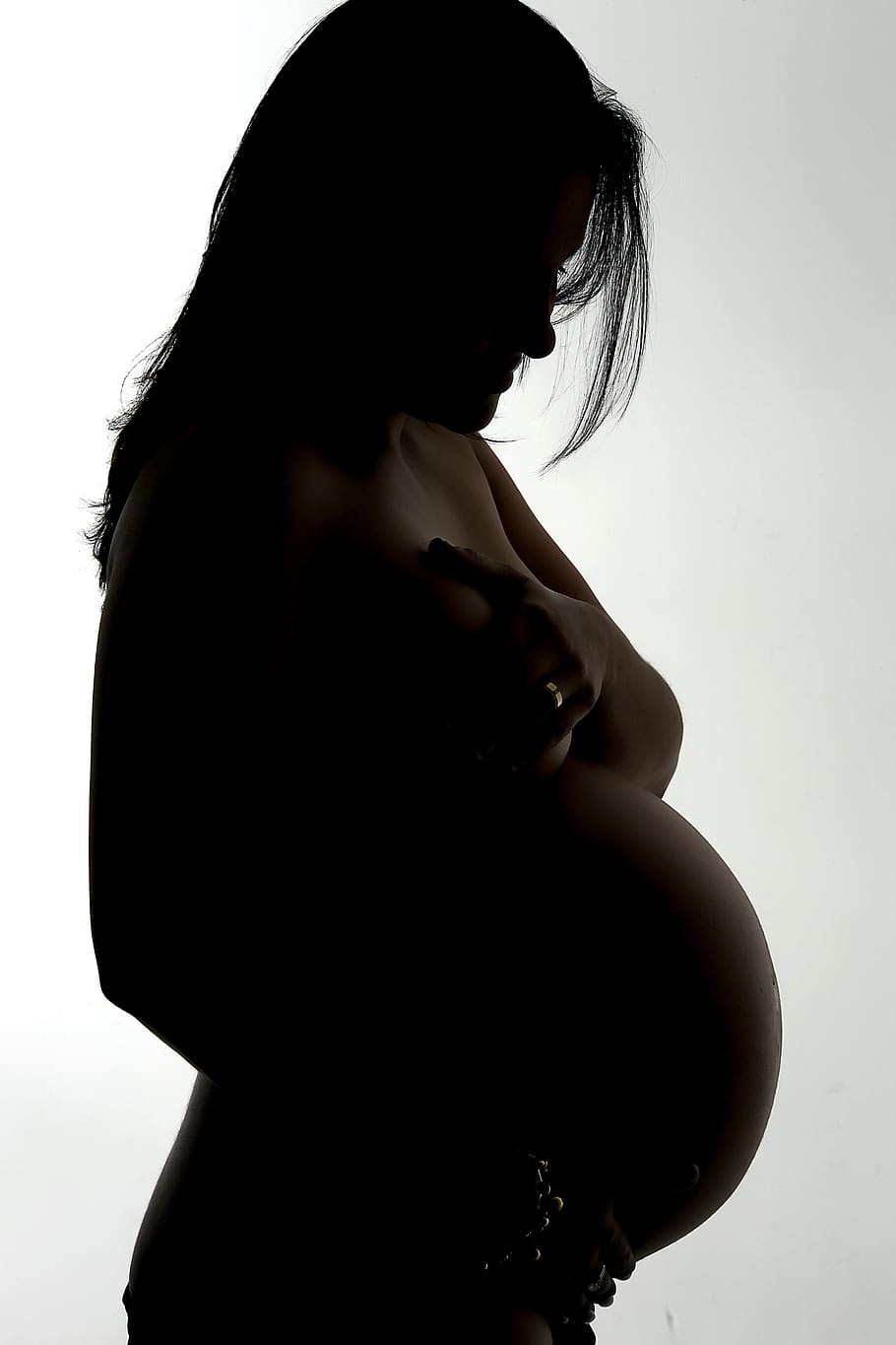wanita hamil, hamil, kehamilan, perut, ibu, perut besar, bersalin, satu orang, dalam ruangan, orang sungguhan
