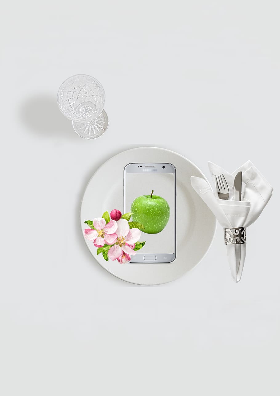 dieta, buena intención, cubiertos, manzana, flor de manzana, cuchillo, tenedor, tapa, servilleta, teléfono inteligente