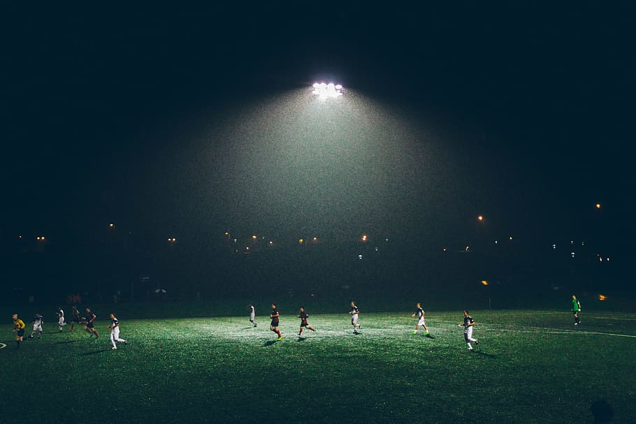 floodlight, football, soccer, sport, sports, activity, athlete, group of people, night, playing
