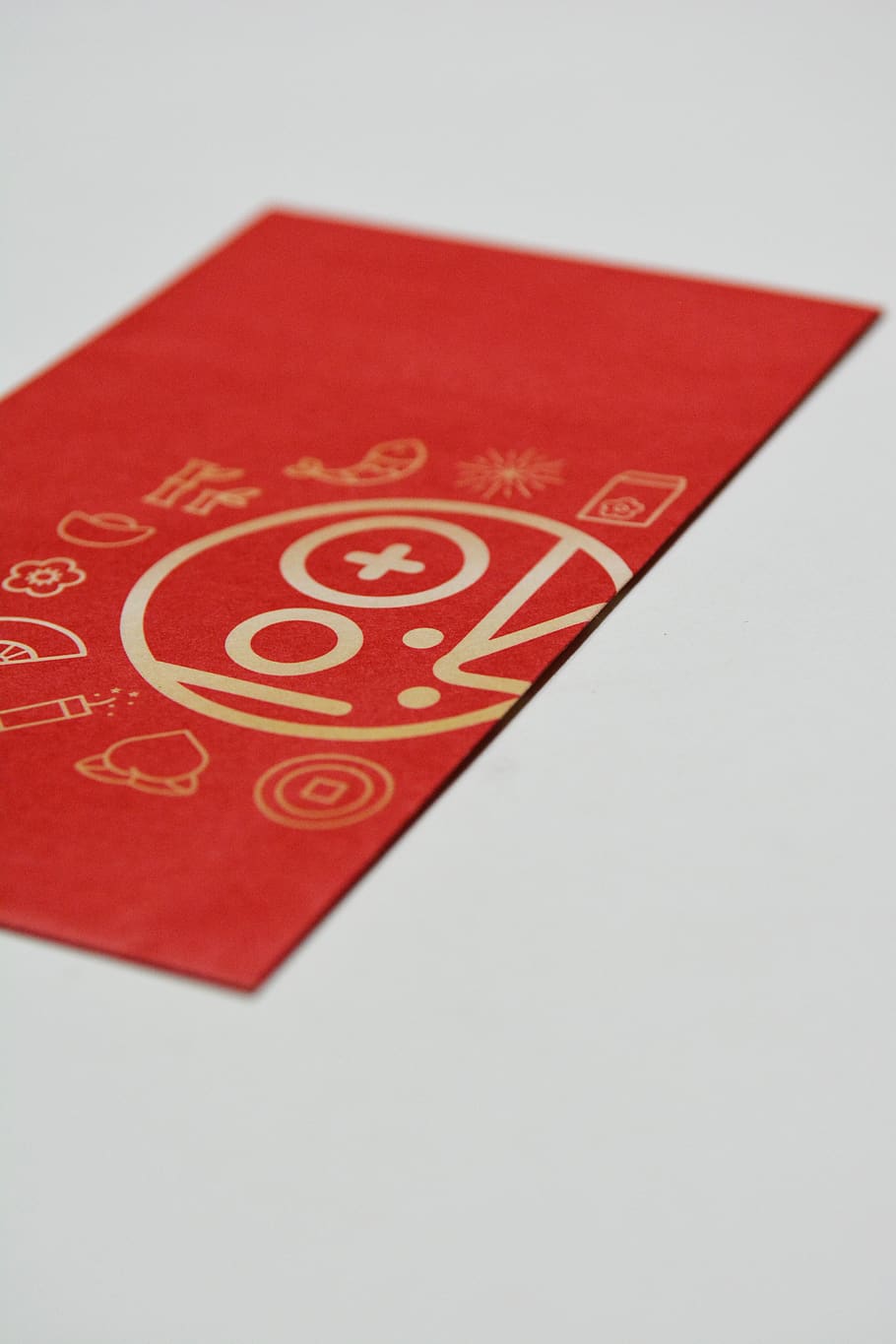 red, new year, chinese new year, red envelope, studio shot, indoors, close-up, luck, leisure games, cards