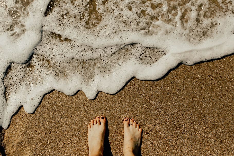 natureza, praia, costa, areia, água, ondas, pessoas, pés, seção baixa, perna humana