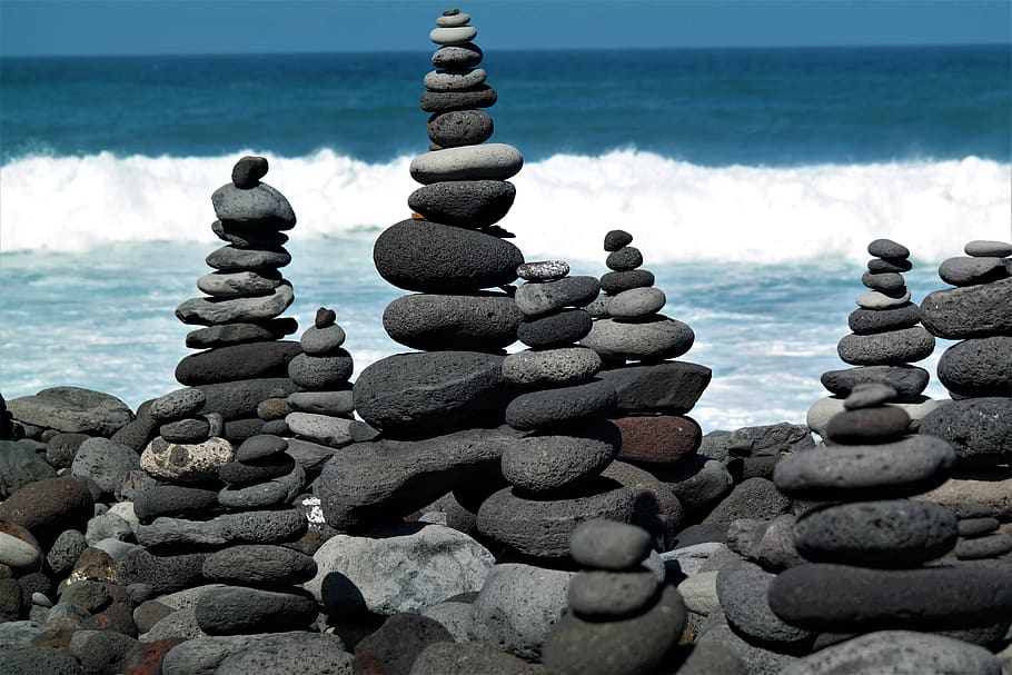 torre de piedra, playa, agua, océano, equilibrio, meditación, relajación, apilado, descanso, fuerza