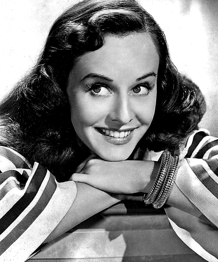 paulette, goddard, actor, actress, film, producer, famous, personality, portrait, looking at camera