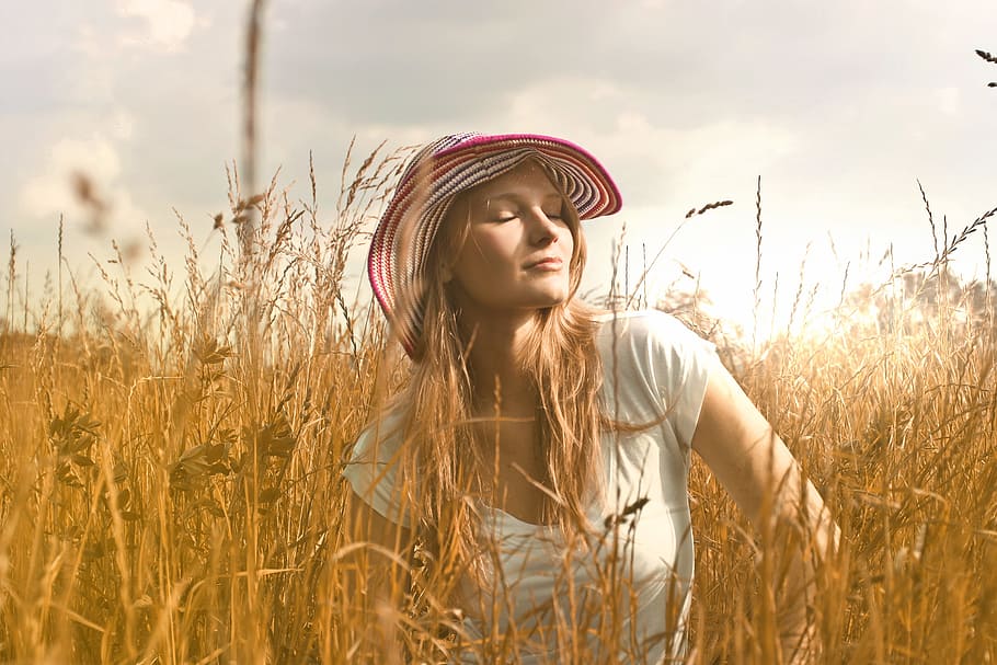 young, woman, striped, sitting, wheat field, eyes, closed, 25-30 Years, Corn, Eyes Closed